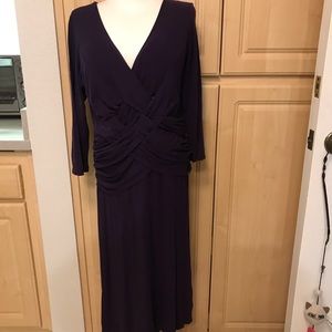 Purple stretch long sleeve dress Vneck knee length size medium